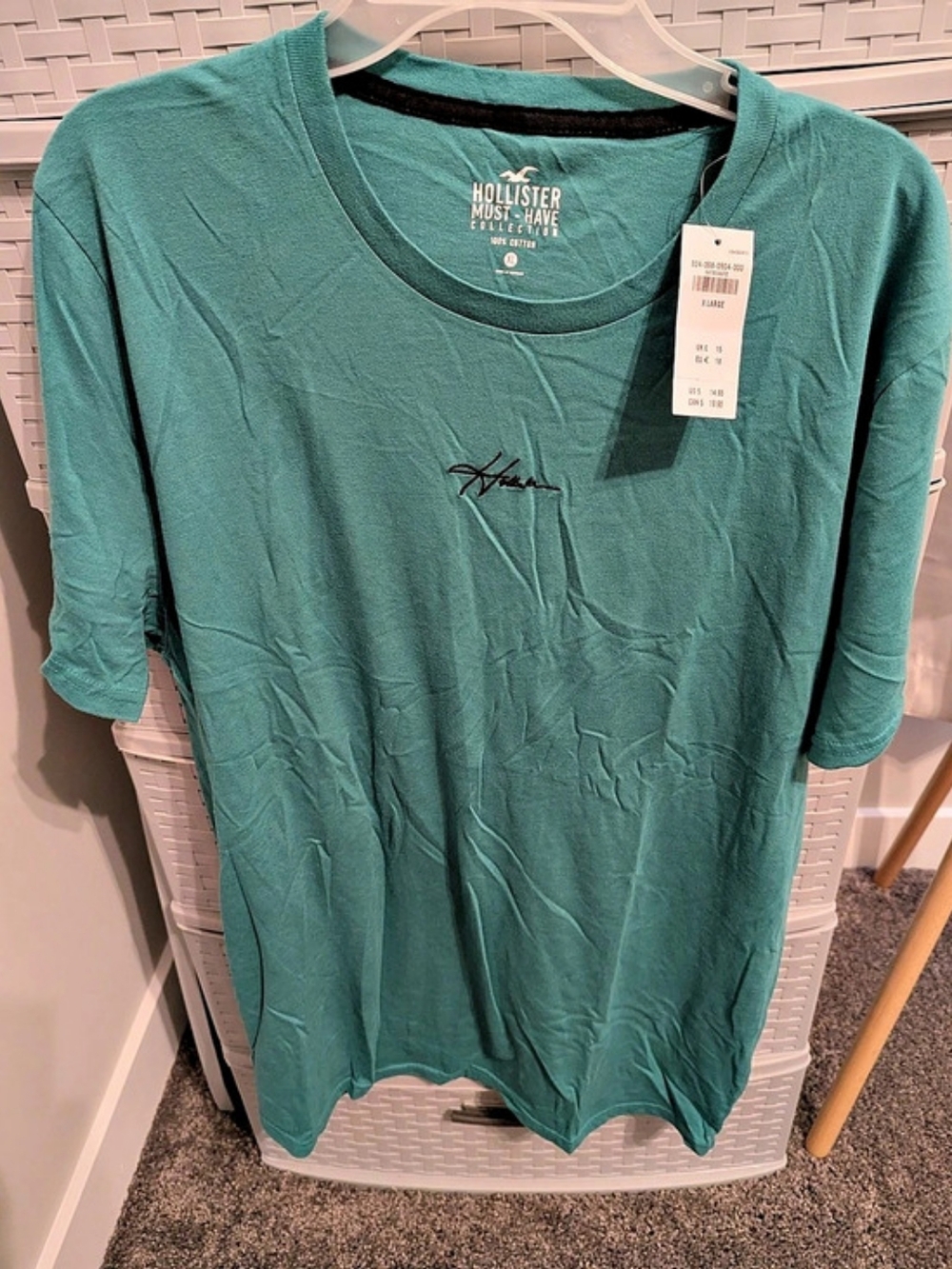 Hollister Must-Have Collection Cotton Tee in Green XL NWT